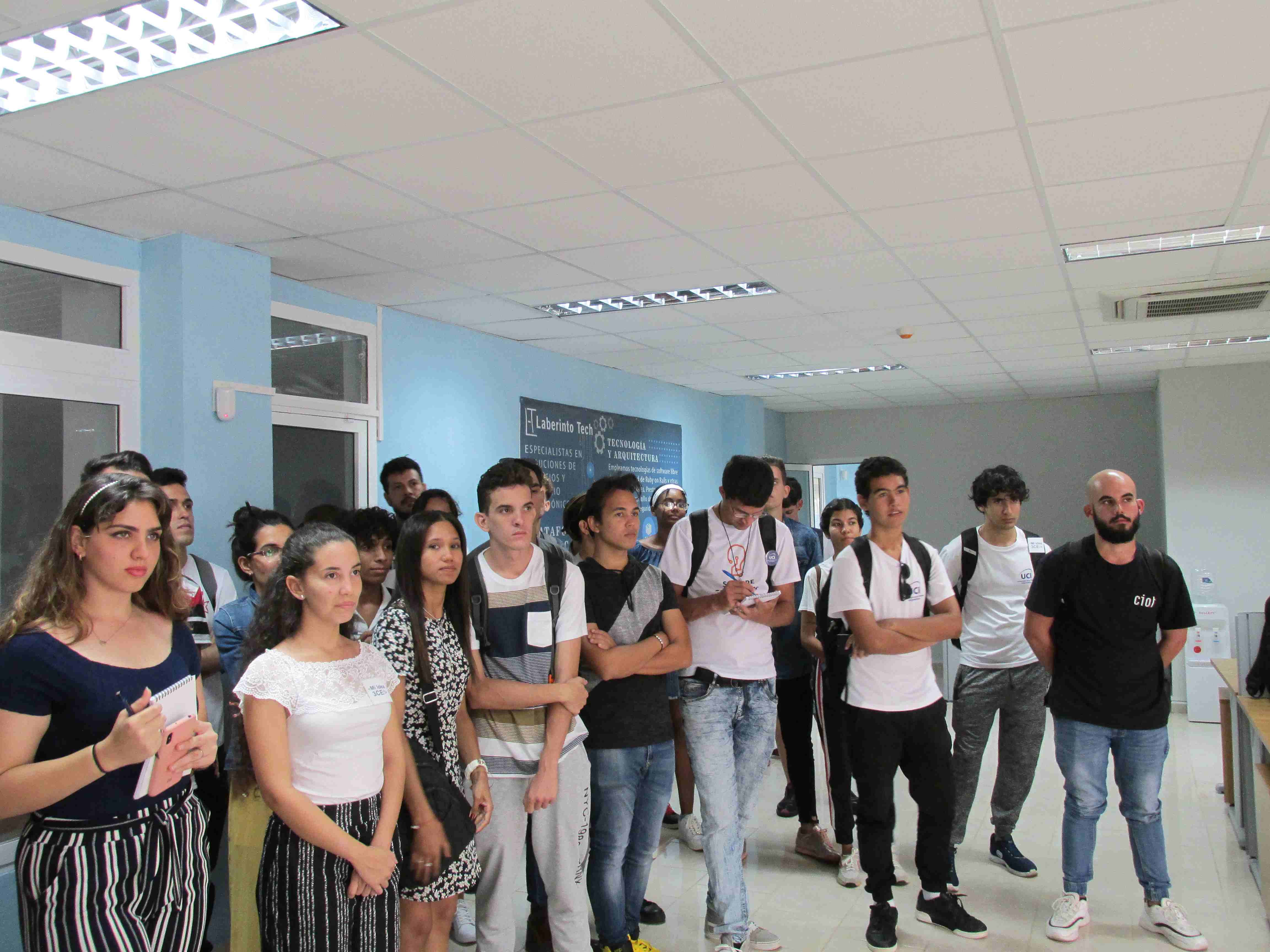 RECORRIDO POR LOS LOCALES CAMPAMENTO RECORRIDO POR LOS LOCALES CAMPAMENTO